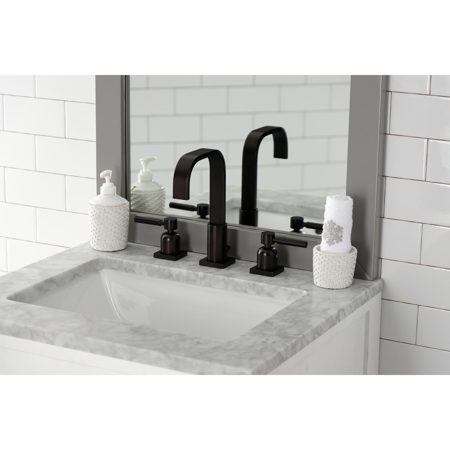 Kingston Sona FSC8965DL - Concord Two-Handle 3-Hole Deck Mount Widespread Bathroom Faucet with Pop-Up Drain, Oil Rubbed Bronze — thumbnail 2